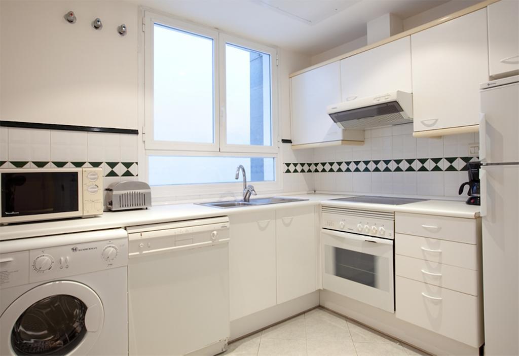 Tendency Apartments 7 Barcelona Exterior photo