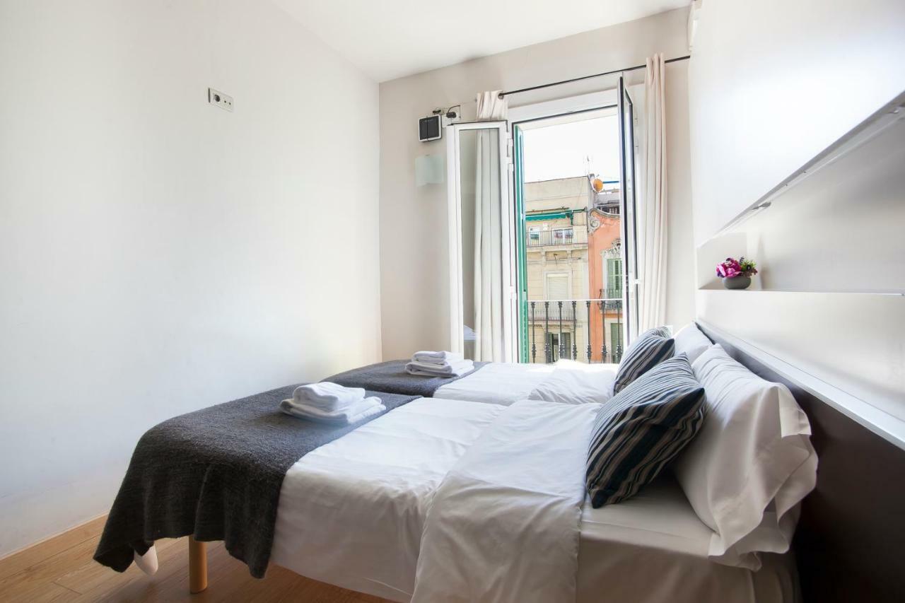 Tendency Apartments 7 Barcelona Exterior photo